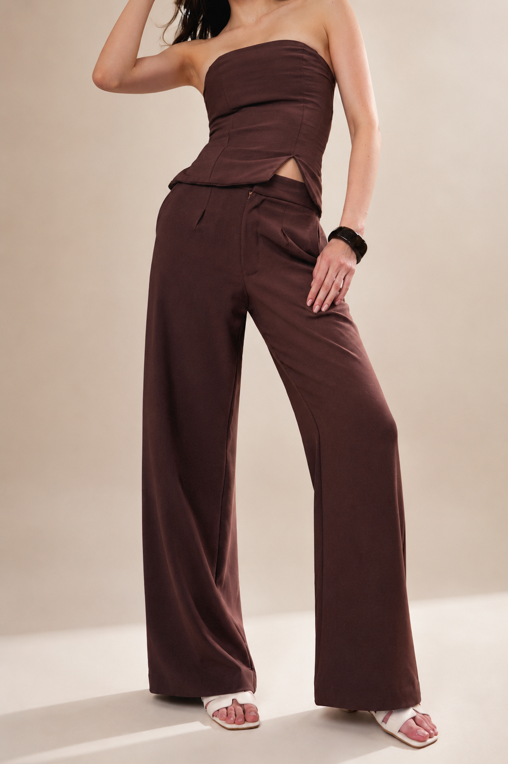 Pantalón Checkin Café Oscuro Imagen principal del producto