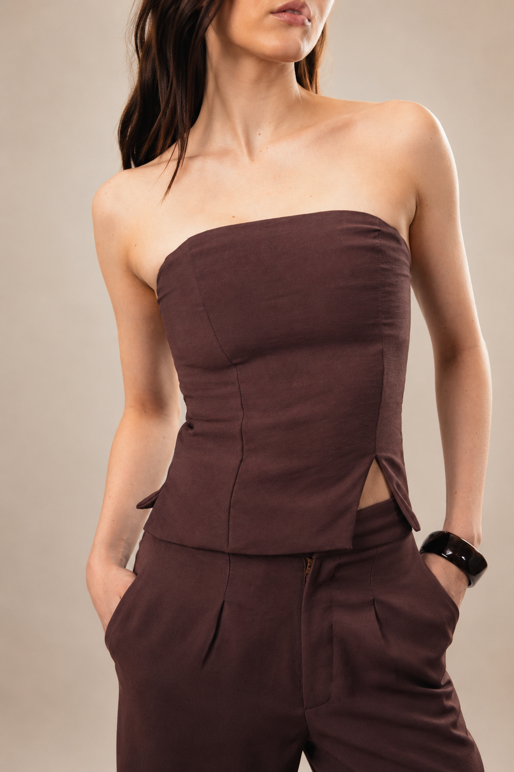 Blusa Checkin Café Oscuro Imagen principal del producto